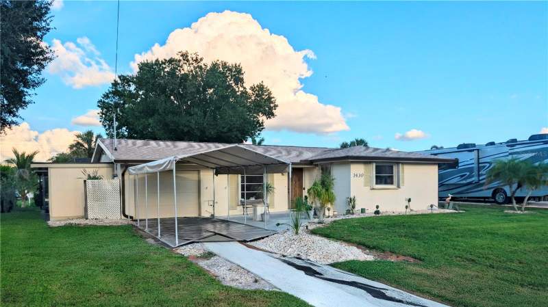 3 bedroom Single Family Residence at 3430 Yukon Drive, Port Charlotte Sec 008, Port Charlotte — photo 3