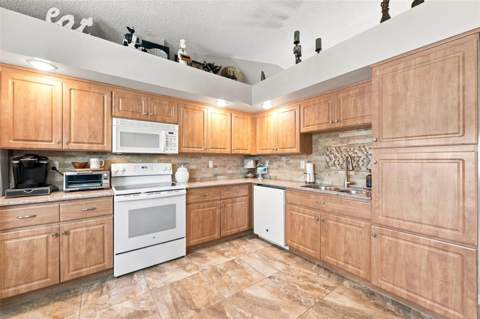 4352 Olin Street, New Port Richey FL - photo 20 of 74