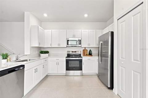 36159 Risa Michele Street, Zephyrhills FL - photo 8 of 34