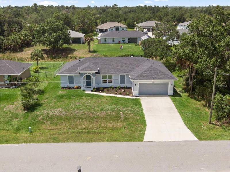 3 bedroom Single Family Residence at 3397 Zoratoa Avenue, Port Charlotte Sub 09, North Port — photo 3