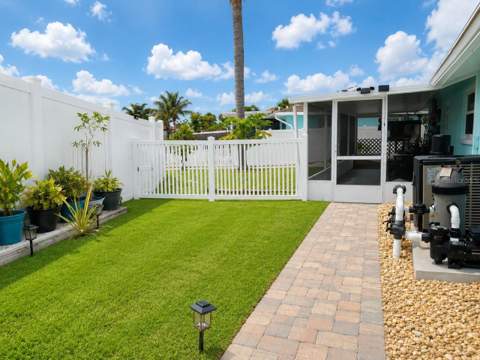 1002 Silver Palm Way, Apollo Beach FL - photo 10 of 27