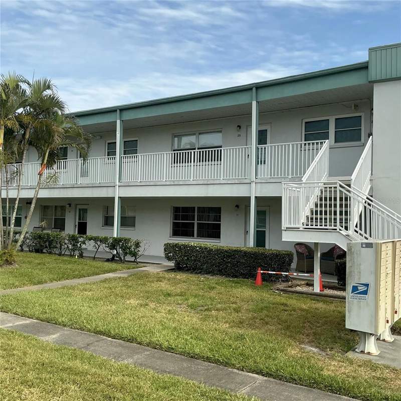 2 bedroom Condominium at 5267 81st St N #26, Paradise Shores, St Petersburg — photo 2