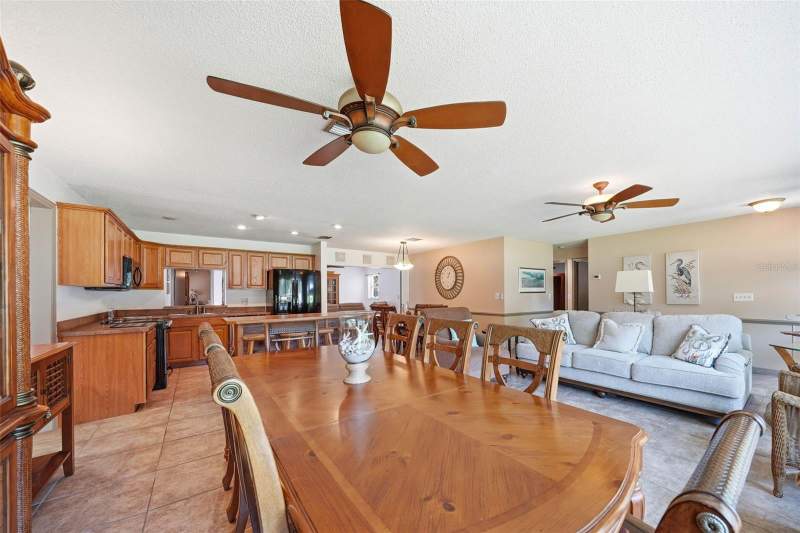 4 bedroom Single Family Residence at 37237 Grays Airport Road, Mount Pleasant, Lady Lake — photo 4