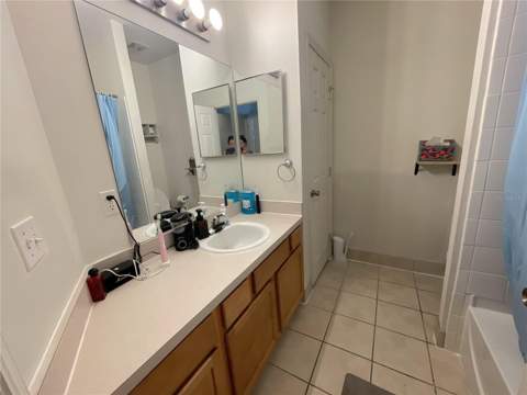 905 NW 21st Avenue #905, Gainesville FL - photo 24 of 30