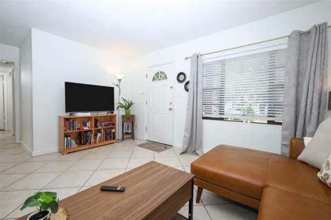 410 E Crystal Lake Street, Orlando FL - photo 6 of 6