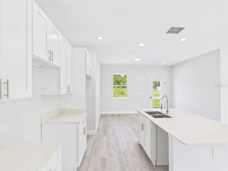 4 bedroom Single Family Residence at 12807 SW 73rd Avenue Road, Marion Oaks Un 10, Ocala — photo 2