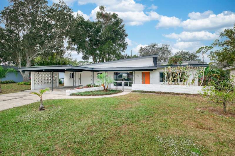 Kenilworth EstatesHomes for Sale in Winter Park, FL