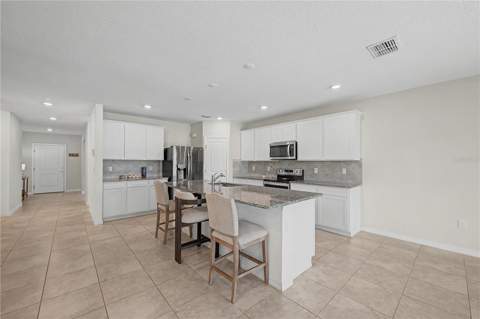 3891 Capri Coast Drive, Plant City FL - photo 18 of 60