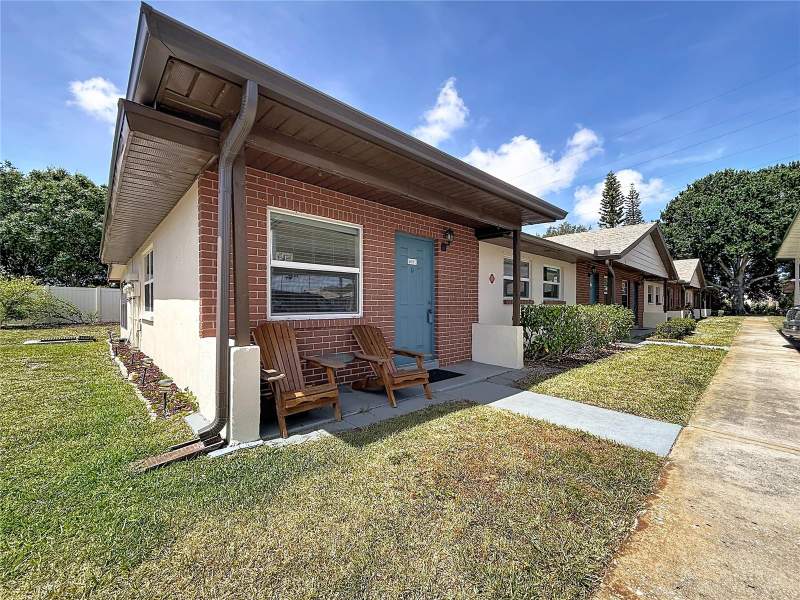 1 bedroom Villa at 24862 US Highway 19 #3001, Hill Crest Villas, Clearwater — photo 3