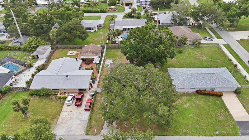 2 bedroom Single Family Residence at 2173 Fiesta Drive, Orange Crest Park, Sarasota — photo 2