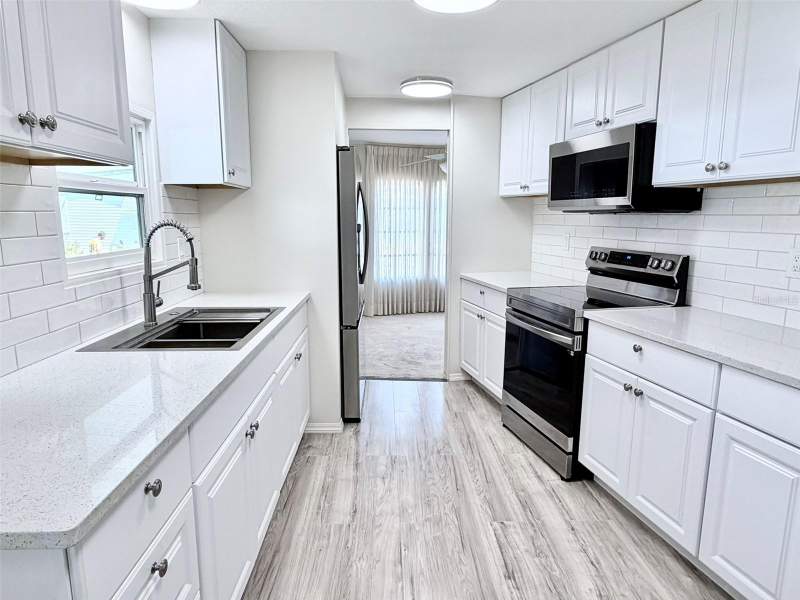 2 bedroom Mobile Home at 2236 Gondola Drive, Venetian Estates, Sarasota — photo 4