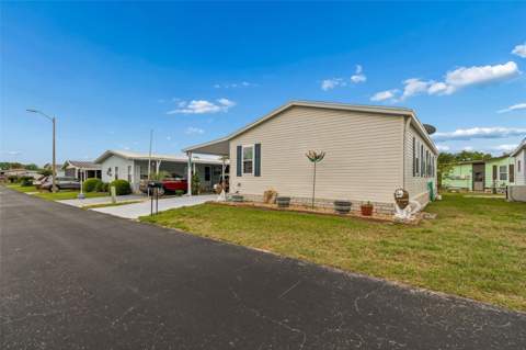 37644 Pinata Avenue, Zephyrhills FL - photo 9 of 79