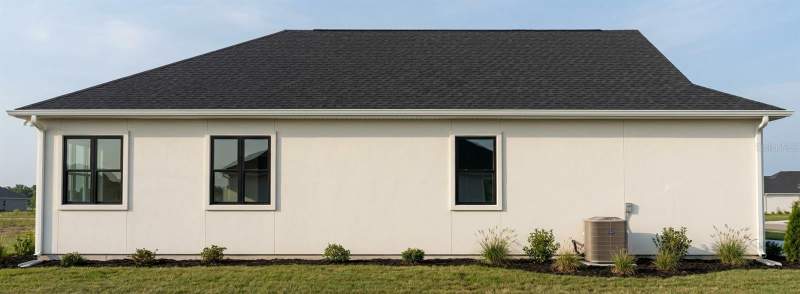 4 bedroom Single Family Residence at 4800 16th Avenue, Oakwood Sub, St Petersburg — photo 2