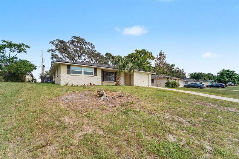 2 bedroom Single Family Residence at 10632 Laburnum Drive, Jasmine Lakes Sub, Port Richey — photo 2