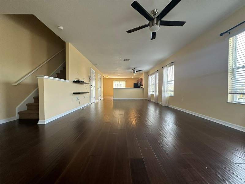 3 bedroom Townhouse at 4405 Tuscan Loon Drive, Palm River Twnhms Ph 1, Tampa — photo 4