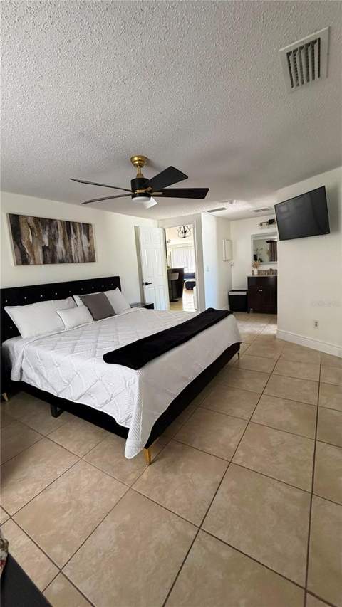 6713 Willow Spring Court, Tampa FL - photo 24 of 40