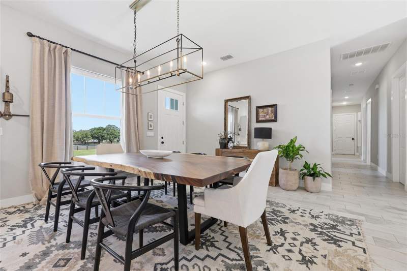 4 bedroom Single Family Residence at 5777 SW 140th Avenue, Rolling Hills Estates Un 5, Ocala — photo 3