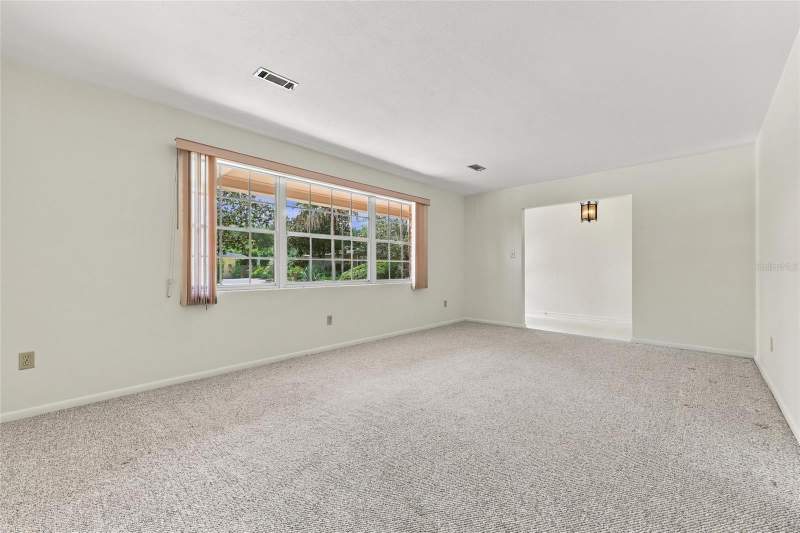 4 bedroom Single Family Residence at 2280 NW 21st Place, Forest Ridge, Gainesville — photo 4