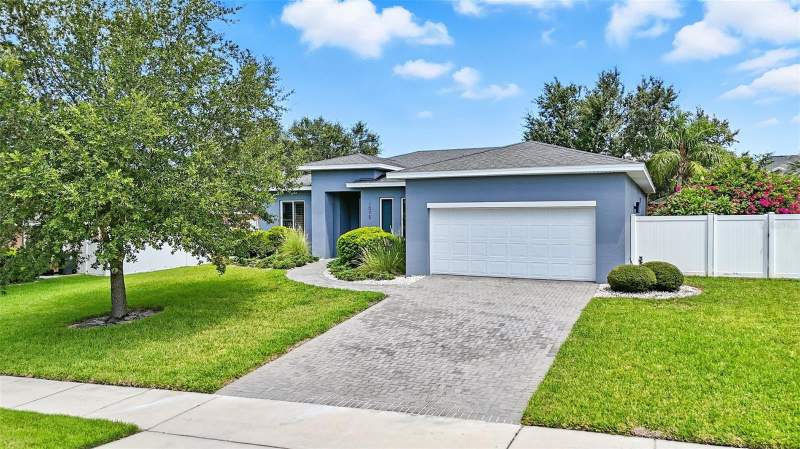 4 bedroom Single Family Residence at 1075 CHASE DRIVE, ISLAND POINTE SUB, WINTER GARDEN — photo 3