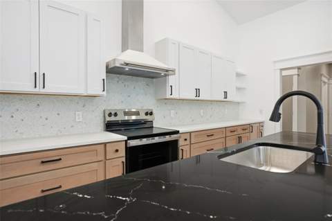 34111 August Avenue, Webster FL - photo 10 of 70