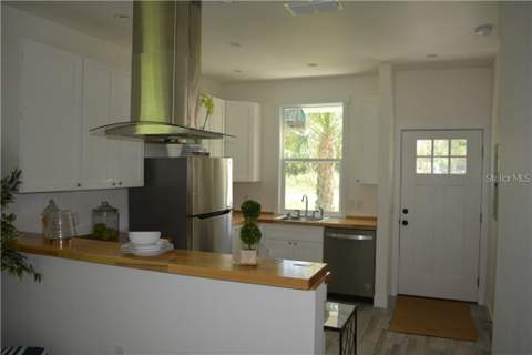 2221 Sipes Avenue Avenue, Sanford FL - photo 6 of 6