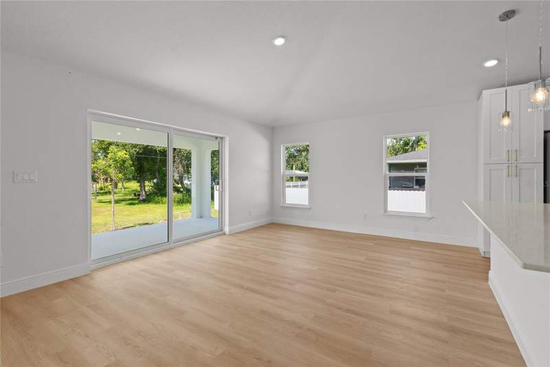 3 bedroom Single Family Residence at 4097 Honeybee Street, Port Charlotte Sub 27, North Port — photo 2