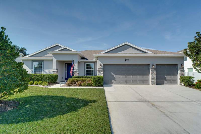 Lake Cove Pointe