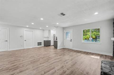 8170 22nd Avenue, St Petersburg FL - photo 9 of 55