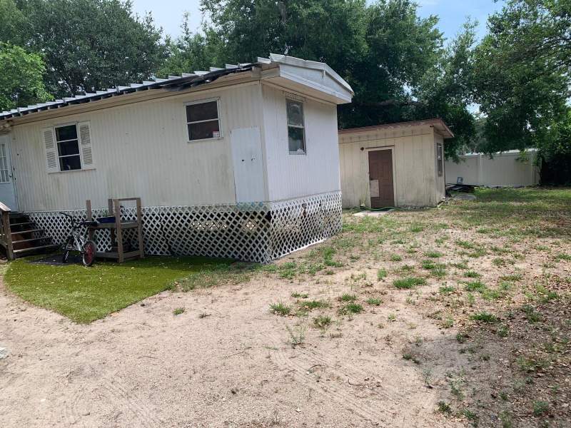 2 bedroom Mobile Home at 10803 Tuckaway Drive, Unplatted, Thonotosassa — photo 2