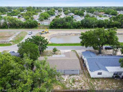 7721 Arbordale Drive, Port Richey FL - photo 10 of 36
