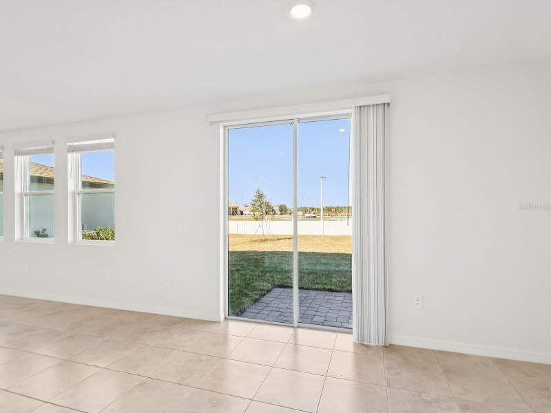 4 bedroom Single Family Residence at 1361 June Lake Loop, Springs At Lake Alfred, Lake Alfred — photo 5