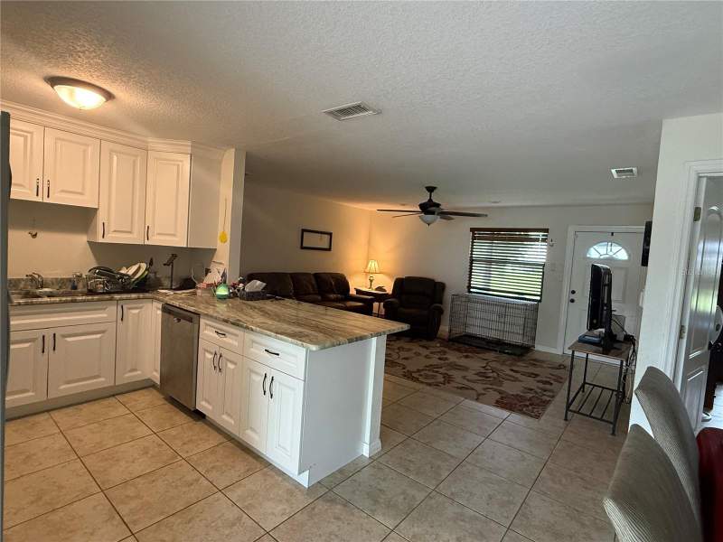 3 bedroom Single Family Residence at 18870 Ackerman Avenue, Port Charlotte Sec 092, Port Charlotte — photo 4