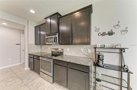 3129 Oriole Drive #102, Sarasota FL - photo 15 of 60