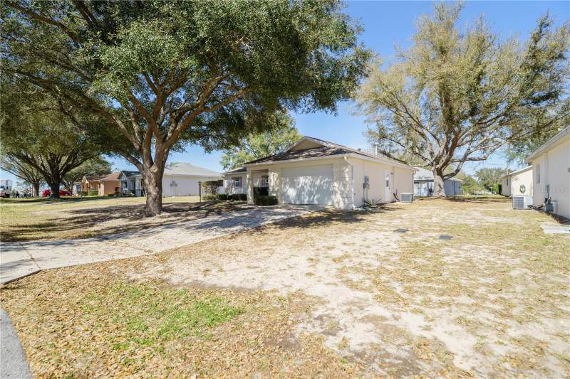 2 bedroom Single Family Residence at 9859 SW 97th Lane, On Top Of The World, Ocala — photo 3