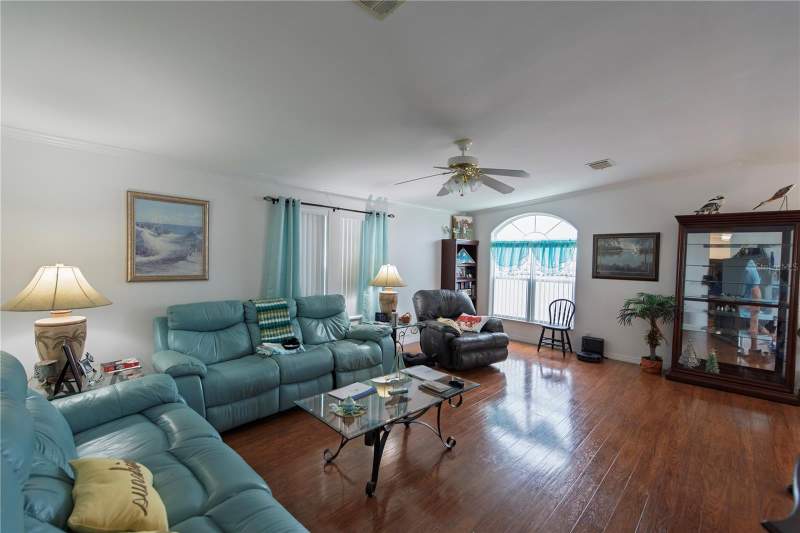2 bedroom Manufactured Home at 2 Copenhagen Avenue, Windmill Village, Punta Gorda — photo 4