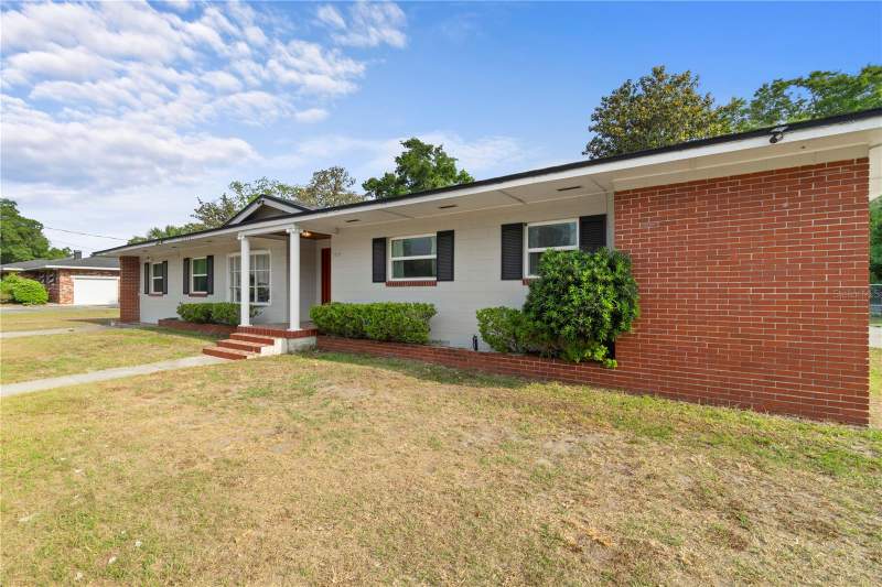 4 bedroom Single Family Residence at 1910 NW 14th Street, Belvedar Sub, Ocala — photo 3