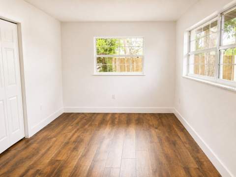810 Allamanda Drive, Largo FL - photo 19 of 36