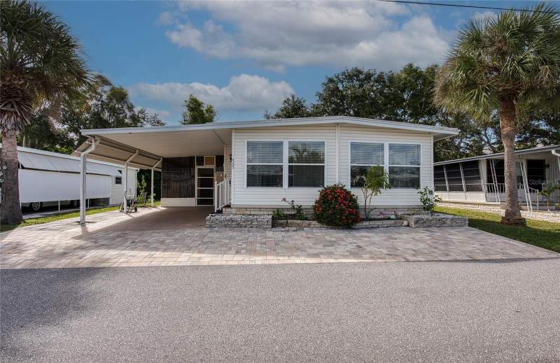 2 bedroom Mobile Home at 18675 US Highway 19 #485, Clearwater, Clearwater — photo 2