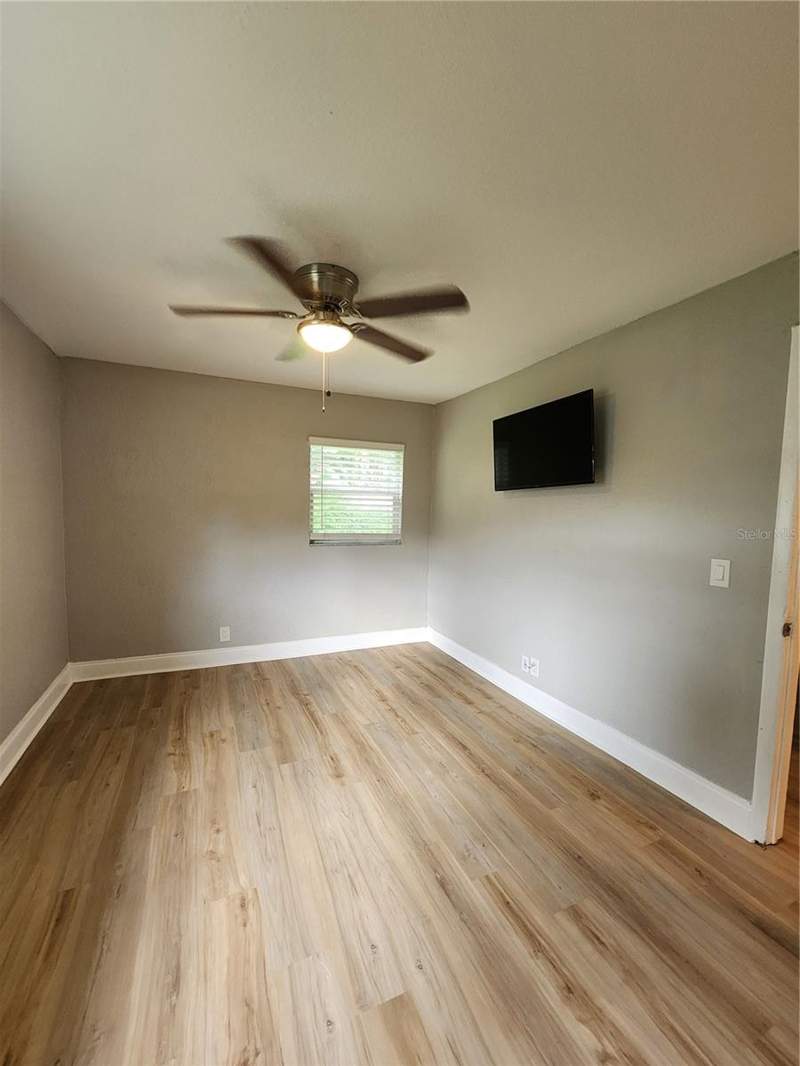 4 bedroom Single Family Residence at 4307 W Main Street, Forest Heights Unit 1, Tampa — photo 2