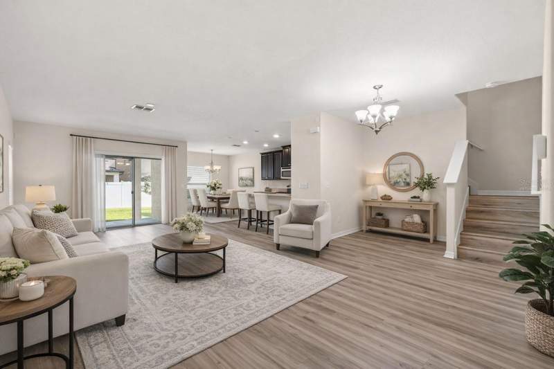 4 bedroom Single Family Residence at 2719 Garden Falls Drive, Brandon Pointe, Brandon — photo 3