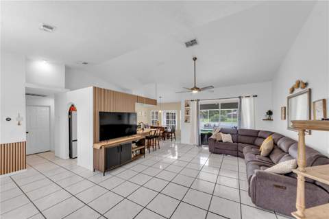10110 Henderson Street, Spring Hill FL - photo 6 of 6