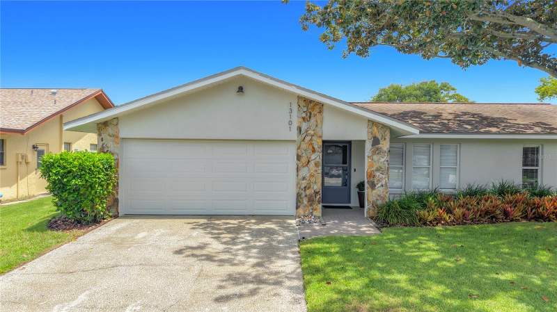 3 bedroom Single Family Residence at 13101 116th Street, Heather Hills, Largo — photo 2