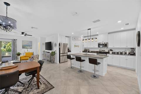 5325 Stoic Vale Drive, Wimauma FL - photo 8 of 87