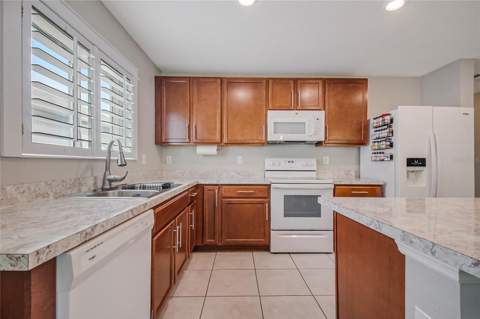 2865 Mosshire Circle, St Cloud FL - photo 24 of 43