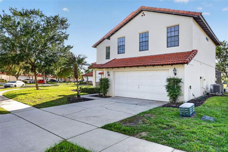 4 bedroom Single Family Residence at 126 Summer Place Loop, High Grove Unit 2, Clermont — photo 2