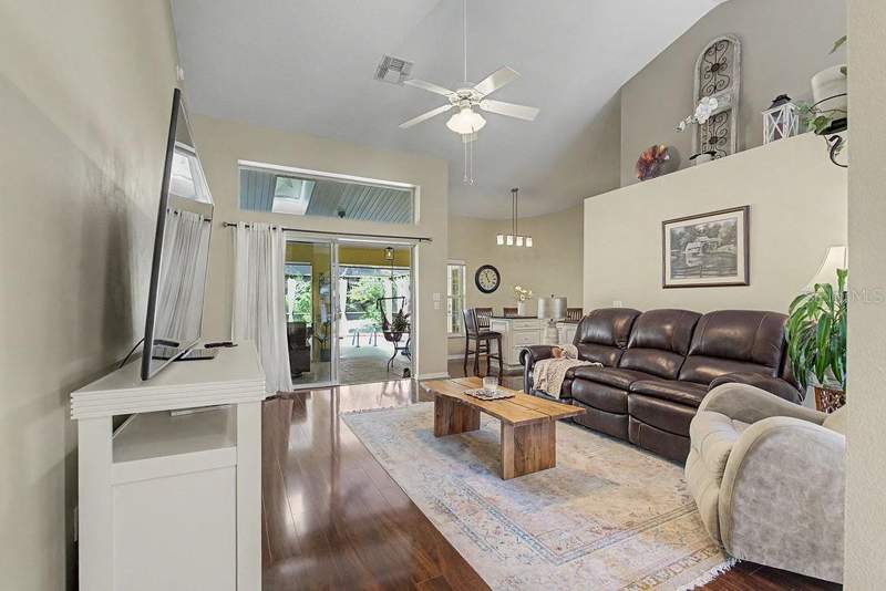3 bedroom Single Family Residence at 8960 SW 190th Circle, Rainbow Springs Country Club, Dunnellon — photo 3