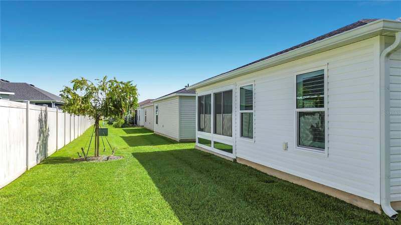 2 bedroom Villa at 6966 Lisa Lane, The Villages, The Villages — photo 2