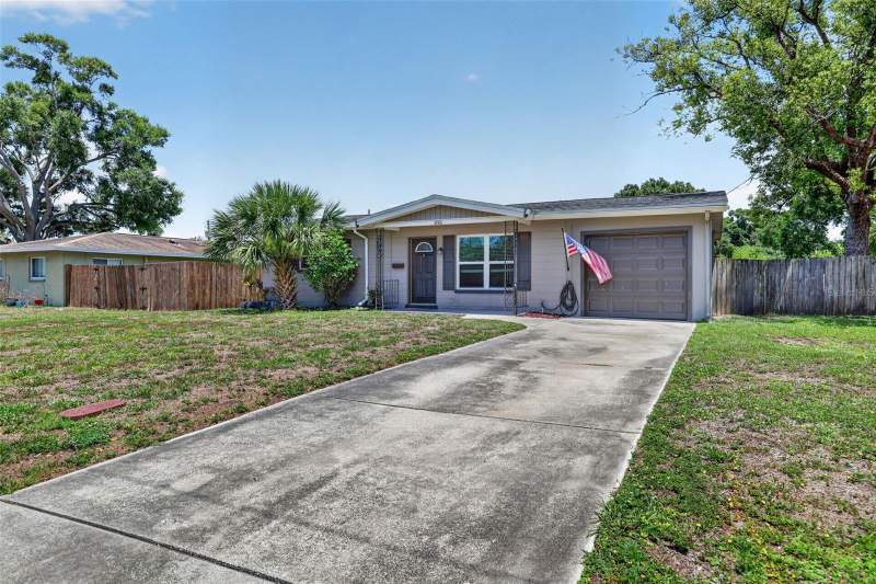 3 bedroom Single Family Residence at 691 72nd Avenue, Chatham Park, St Petersburg — photo 2