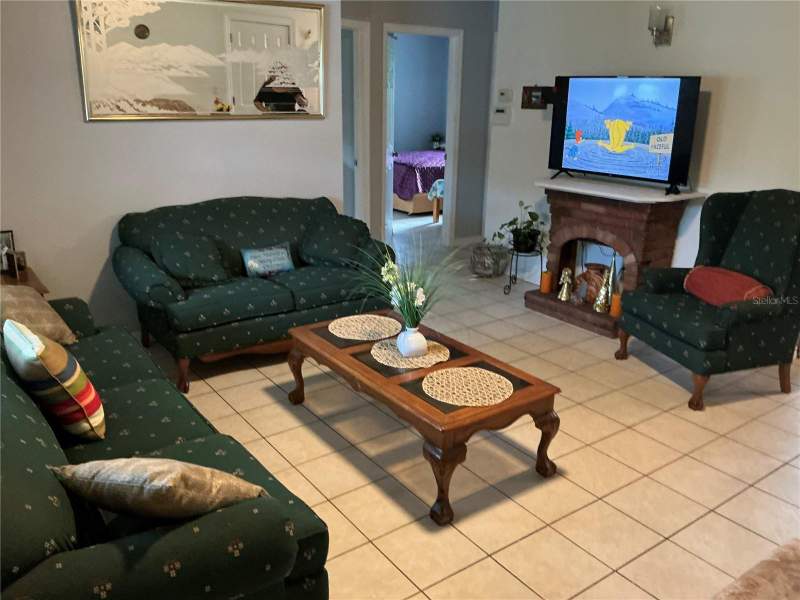 2 bedroom Single Family Residence at 109 Herrick Street, Lakedale Sub, Auburndale — photo 5