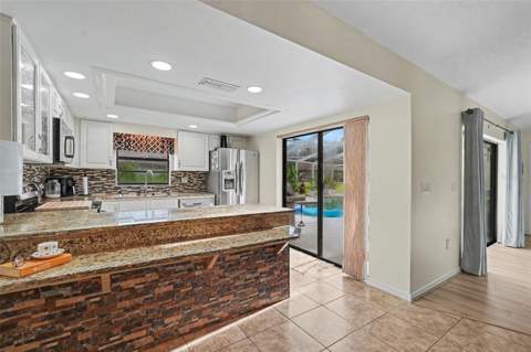 37147 Foxrun Place, Zephyrhills FL - photo 7 of 28